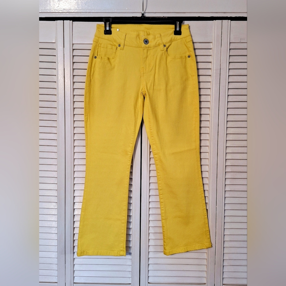 Cabi Kick Back Kick Flare Crop Yellow Jeans Sz 2  NWOT *S - Picture 7 of 7